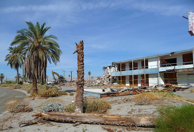 North Shore Motel Demolition (2134)