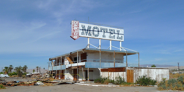 North Shore Motel Demolition (2136)