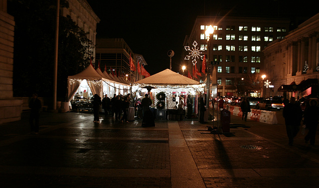 01.DowntownHolidayMarket.8F7.NW.WDC.7dec07