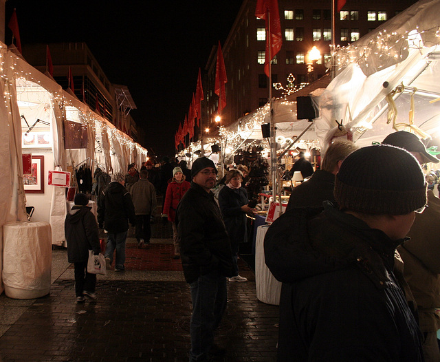 05.DowntownHolidayMarket.8F7.NW.WDC.7dec07