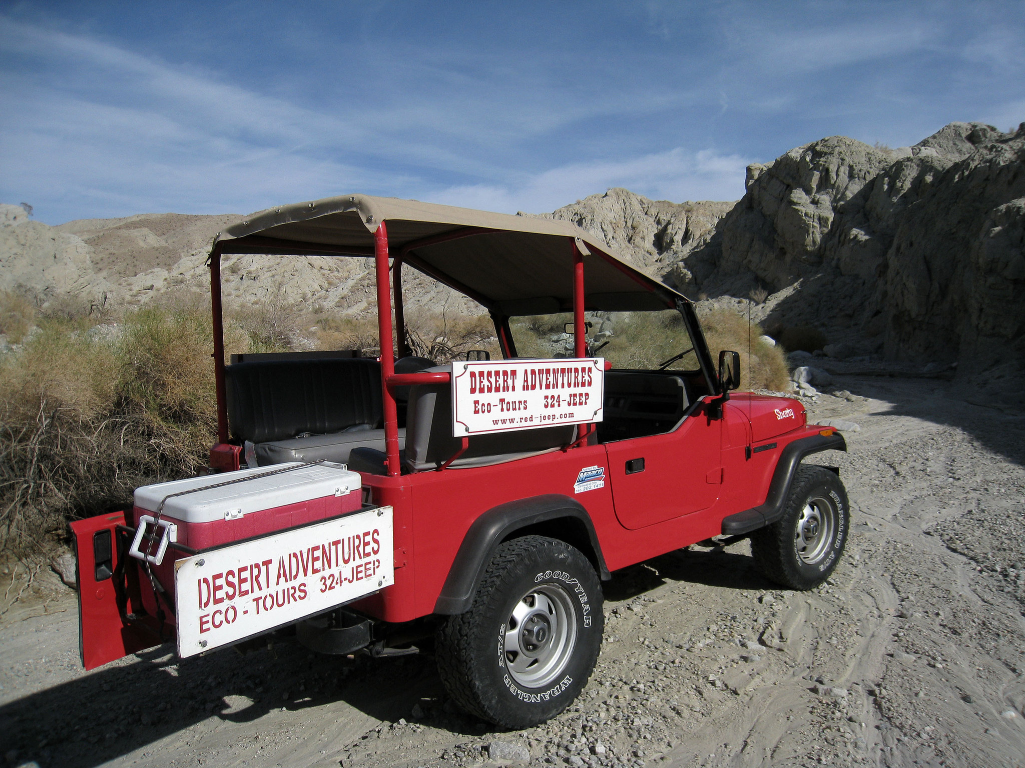 Desert Adventures Jeep (1632)