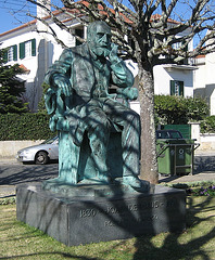 Coimbra, João de Deus (statue)