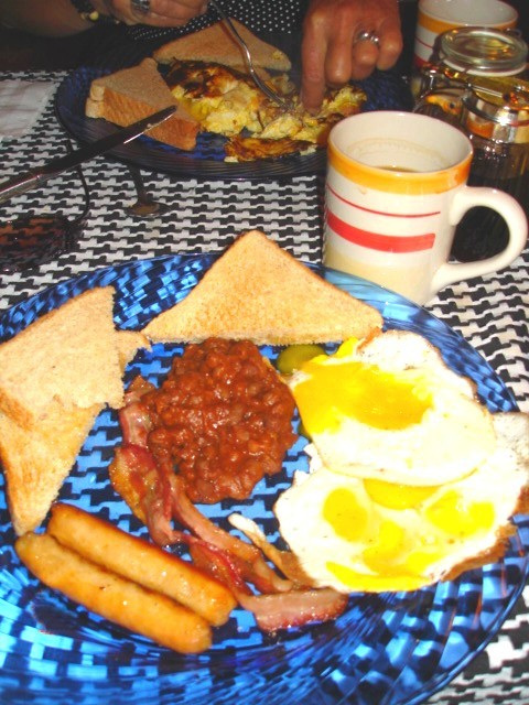 Petit déjeûner / Breakfast / Desayuno.