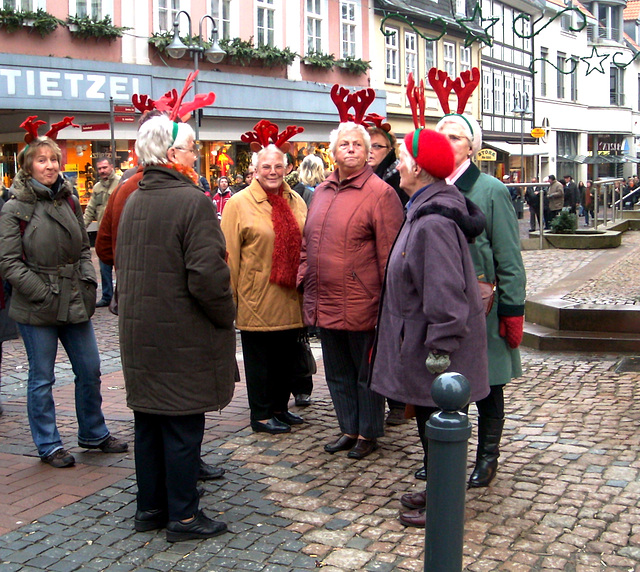 Gruppe Rudi sammelt sich / Group Rudi gathers