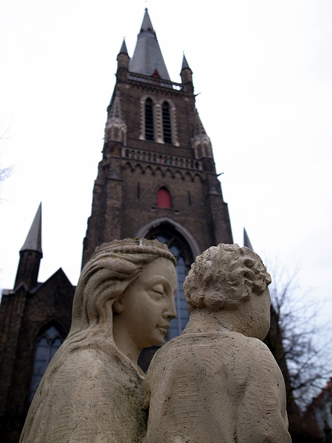 Bruges Statues 1