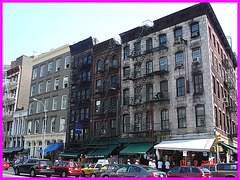 Channeled block / Pâtés de bâtiments canalisés- Canal Street- NYC.