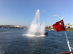 Estambul. Gheiser en El Cuerno de Oro.