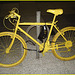 Yellow bike- Art ostentatoire du cycliste narcissique - With flash option