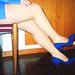 Lady Roxy  -  Hot legs and high heels - Jambes exquises et talons hauts .