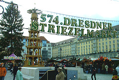 2008-12-22 01 574-a Striezelmarkt, Dresdeno