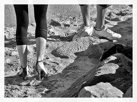 Ester's sandy dancing heels candid shot -  Talons hauts dansant dans le sable-  Dancing in the sand- Avec  / With permission -  Photofiltre en noir et blanc  / In black & white