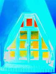 Room's window  -  Fenêtre de chambre /  Abbaye de St-Benoit-du lac au Québec  - 7-02-2009  -  Négatif & couleurs ravivées