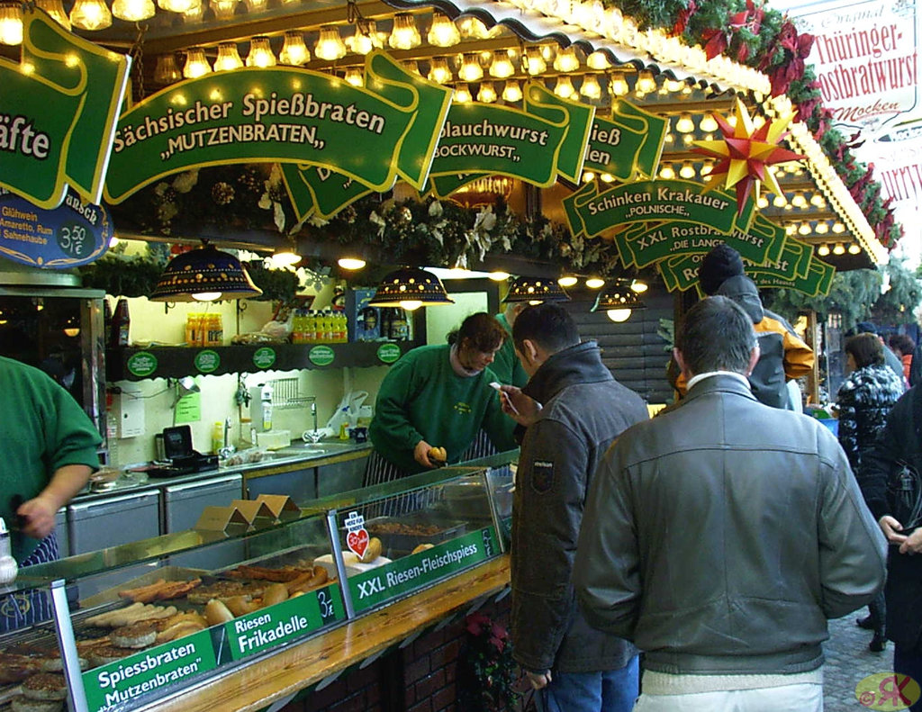 2008-12-22 61 574-a Striezelmarkt, Dresdeno