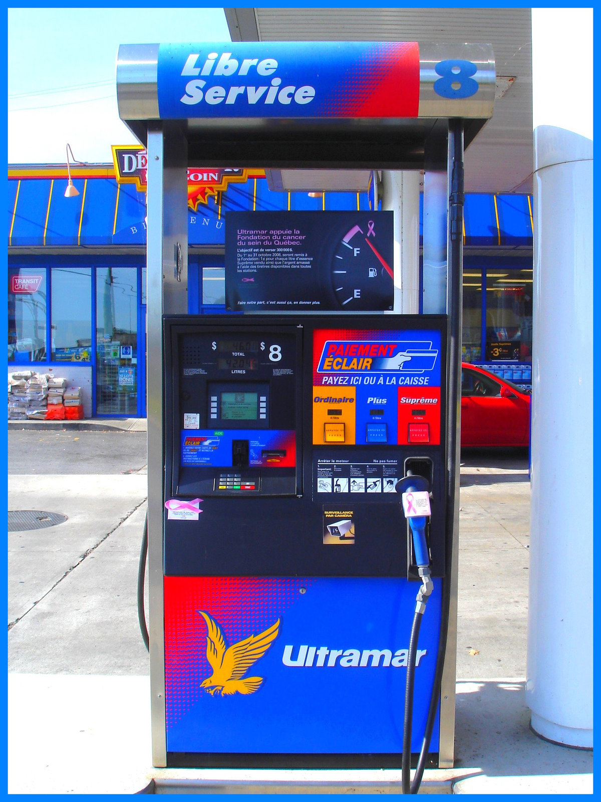 Ultramar - Chaîne de stations de services au Québec /  Famous gas stations in Quebec