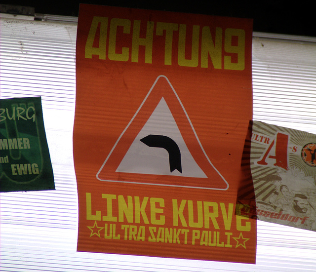 Achtung Linke Kurve