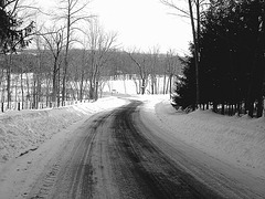 L'hiver à l'abbaye de St-Benoit-du-lac au Québec - Février 2009-  B & W