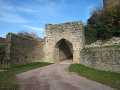 Brancion village médiéval - la porte du village