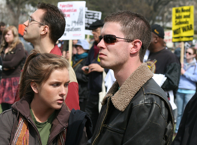 09.Rally1.MarchOnThePentagon.WDC.21mar09