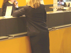 Jet airways high heeled blond flight attendant /  Brussels airport -19-10-2008