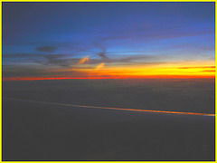 Sky colours / Couleurs de ciel - Vol  / Flight Amsterdam - Montréal - 12 Nov 2007 . Photofiltrée.
