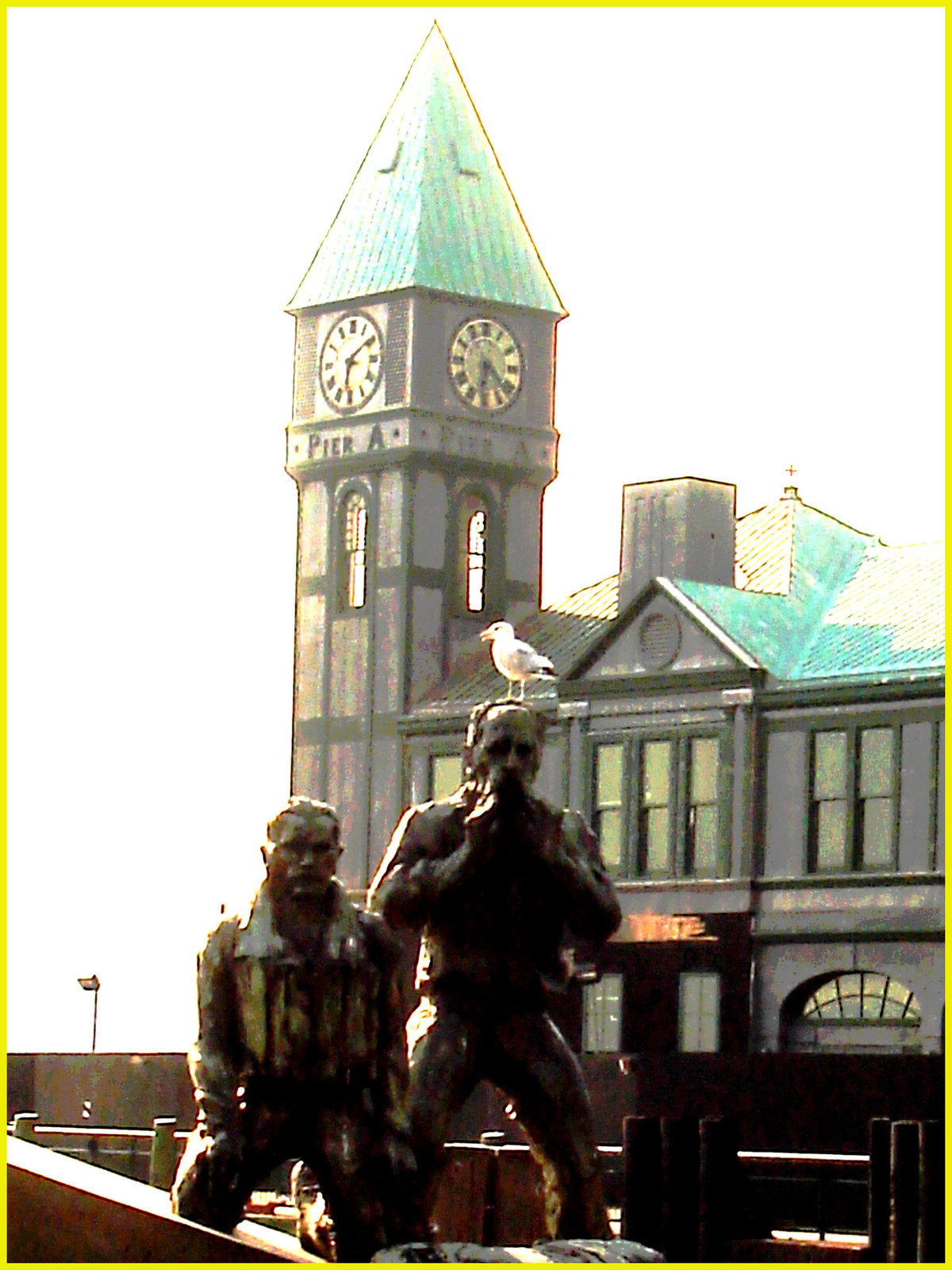 L'heure des sculptures - Battery Park 's little big Ben's sculptures duo- NYC -  Photofiltre création.