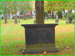 Cimetière de Helsingborg - Helsingborg cemetery - Suède / Sweden - Monument poêle- Stove gravestone / 22 octobre 2008