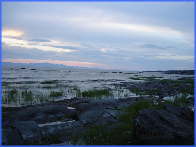 Coucher de soleil / Sunset -St-Jean-Port-Joli, Qc. CANADA. 21 Juillet 2005.