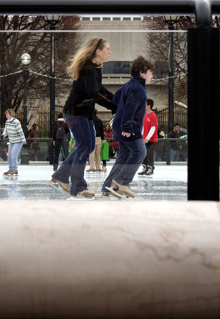 13b.IceRink.NGA.SculptureGarden.NW.WDC.28dec08