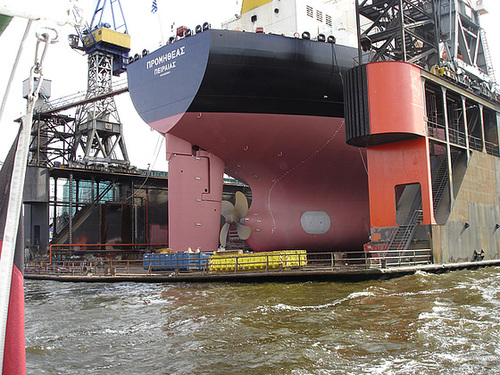 Im Dock von Blohm+Voss