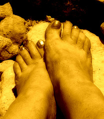 Mon amie chérie Christiane / My beloved friend Christiane's golden feet - Reine aux Pieds d'or  /  Golden feet Queen.