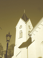 Cimetière et église / Cemetery & church - Ängelholm.  Suède / Sweden.  23 octobre 2008- Sepia