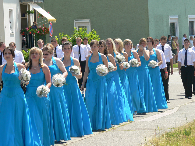 Die Festdamen des Patenvereins