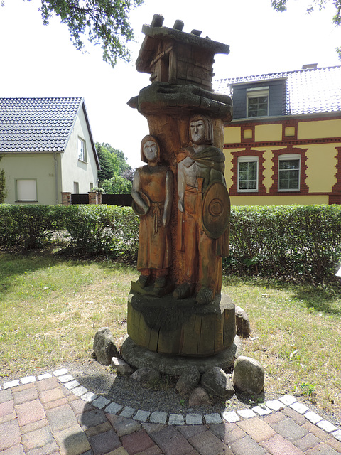 Skulptur in Bestensee/2