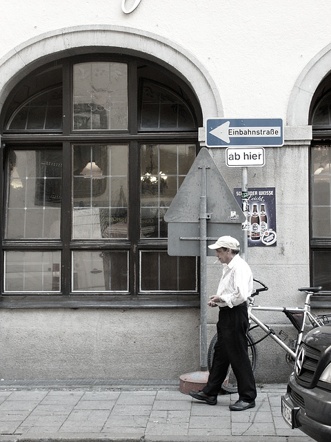 ab hier. einbahnstraße