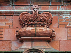 Crown and Cushion