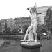 Exhibitionnisme statuaire / Statuary exhibitionist - Copenhagen, Denmark .20 octobre 2008 - N & B
