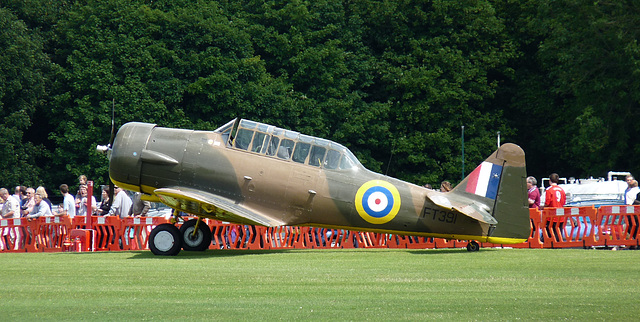 North American AT-16 Harvard IIB FT391/G-AZBN