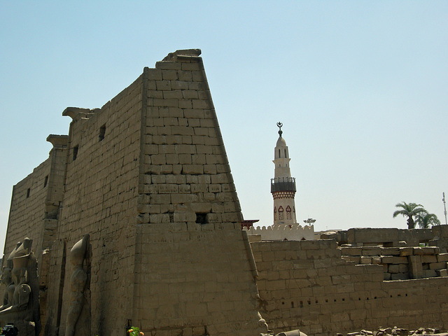 Luxor-Tempel mit Moschee