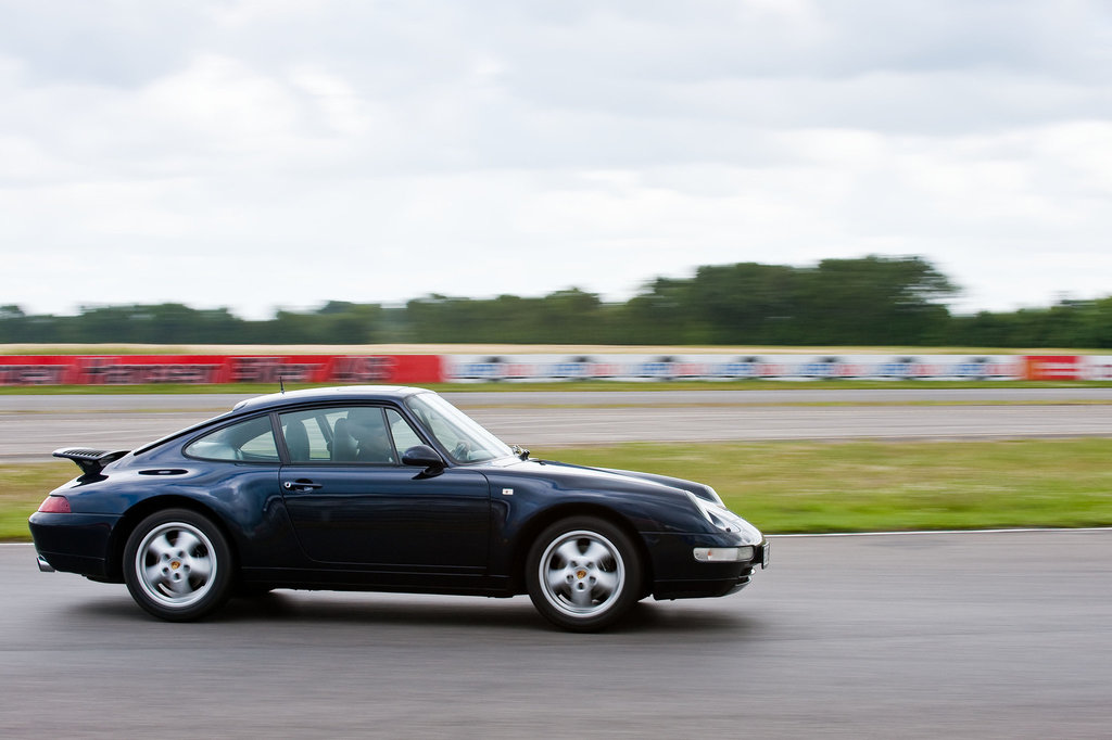 Porsche 16