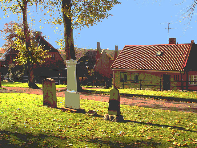 Laholms kirka ( Church & cemetery) - Église et cimetière /   Laholm -  Sweden / Suède.  25 octobre 2008 -  Légèrement  postérisée avec ciel bleu ajouté
