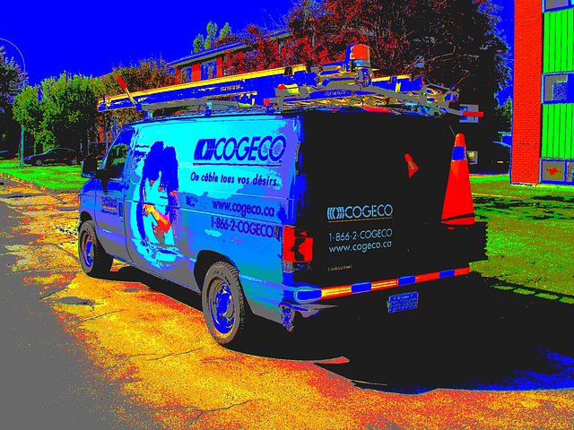 Camion coloré de la Compagnie COGECO  /   Colourful COGECO company business truck.   Hometown / Dans ma ville .  17 juillet 2009 -  Postérisation psychédélique