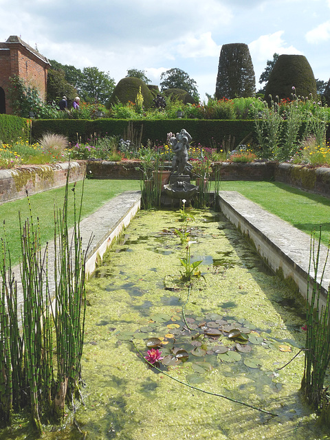 The Sunken Garden, Packwood House, Warwickshire