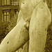Exhibitionnisme statuaire / Statuary exhibitionist - Sepia