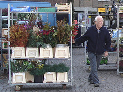 L' Homme et ses plantes - Fin d'un autre quart de travail / Ängelholm - Suède / Sweden - 23 octobre 2008