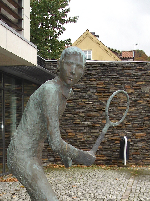 Sculpture d'un joueur de tennis / Tennisman sculpture