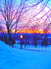 Lever de soleil sur l'abbaye de St-Benoit-du-lac /  Québec. CANADA -  7 Février 2009 -  Couleurs ravivées