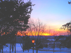 Lever de soleil sur l'abbaye de St-Benoit-du-lac /  Québec. CANADA -  7 Février 2009- Couleurs ravivées