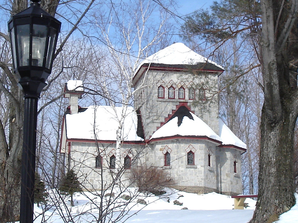 Tour St-Benoit de l'abbaye du même nom -  Région des cantons de l'est au Québec..   Février 2009