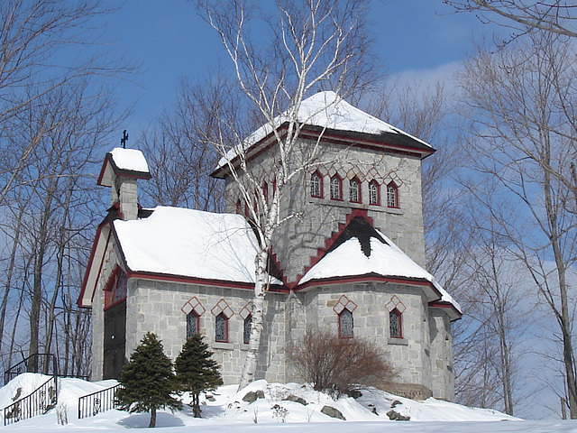 Tour St-Benoit de l'abbaye du même nom -  Région des cantons de l'est au Québec..   Février 2009