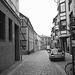 Vue apaisante sur ruelle étroite / Varubelaning narrow street eyesight - Helsinborg / Suède - Sweden.  22 octobre 2008 -  N & B